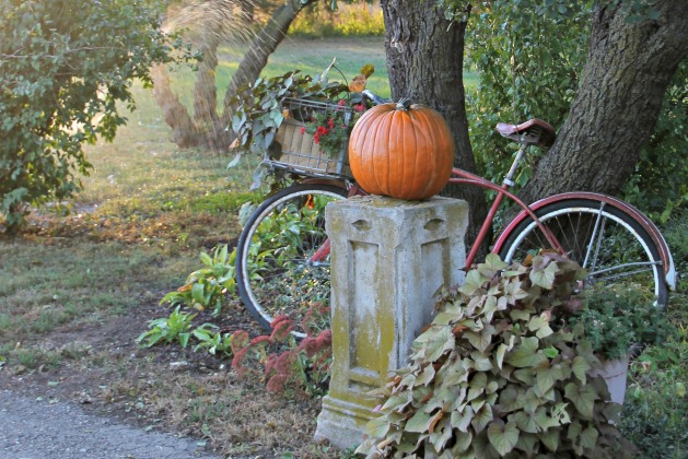 Old pillar with pumpkin